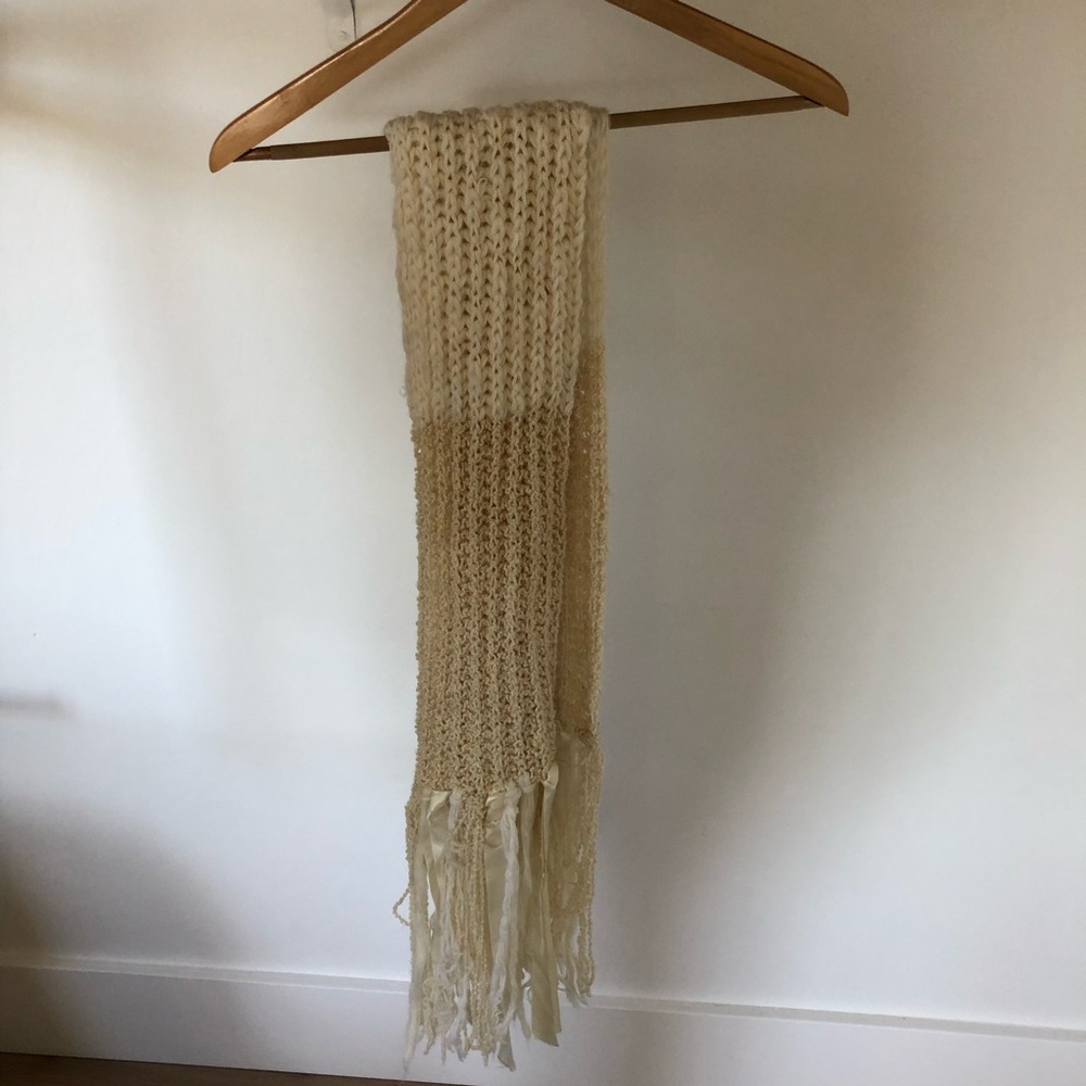 Long cashmere and wool scarf - Picture 1 of 3